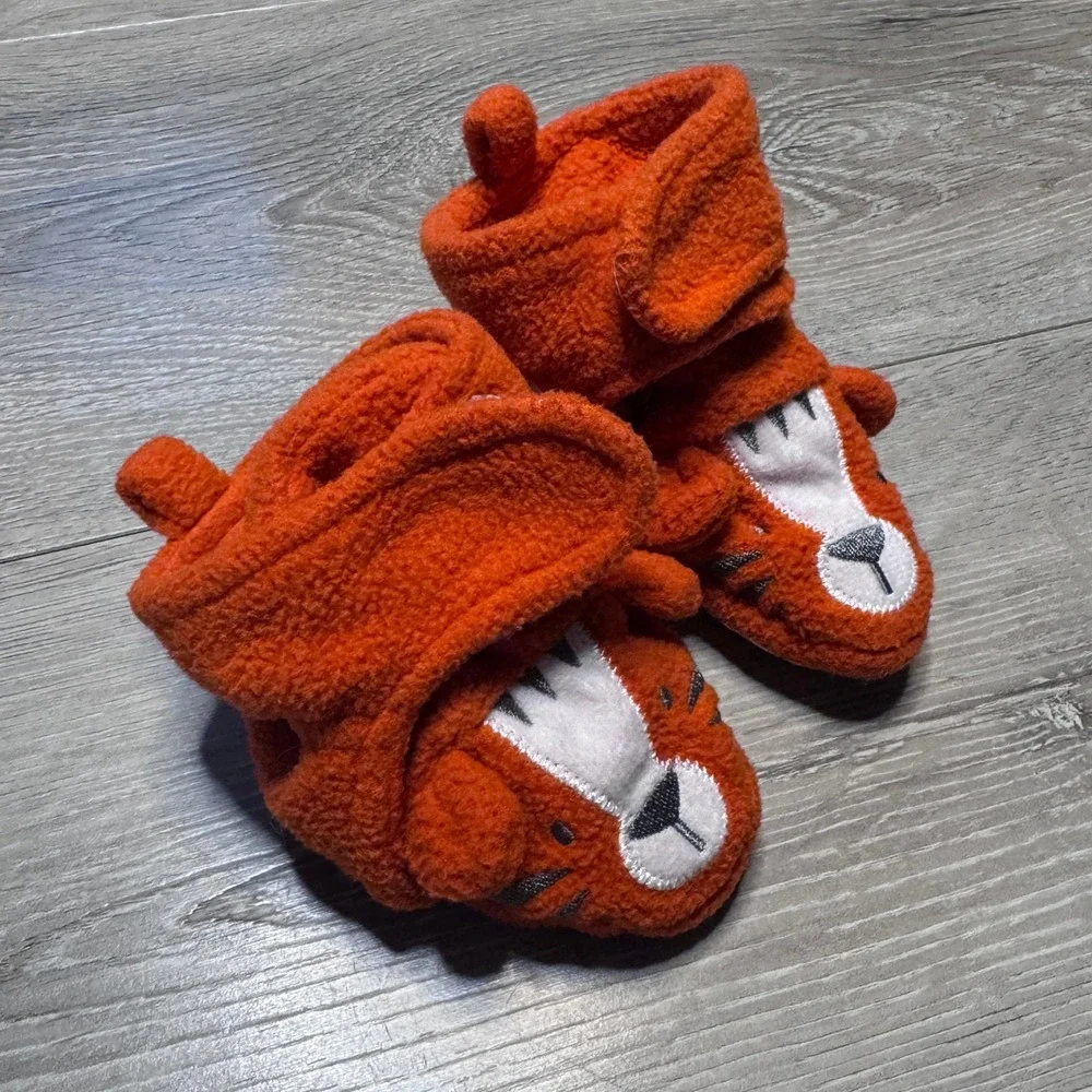 Hudson Baby Orange Tiger Fleece Booties 0-6M Hook and Loop Non-Slip